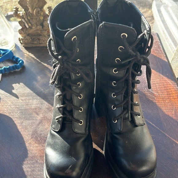 Madden Girl Black Heeled Boots with Comfortable Fit and Stylish Design - Picture 8 of 9